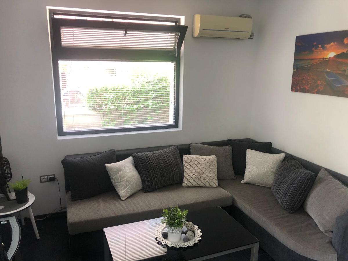 Sarafovo Beach Apartment Mit Terrasse Burgas Exterior foto